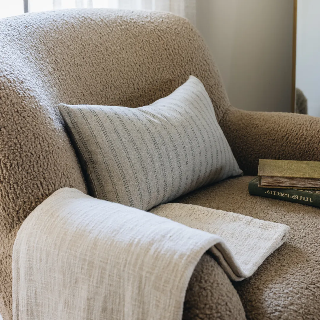 Chelsie Swivel Chair