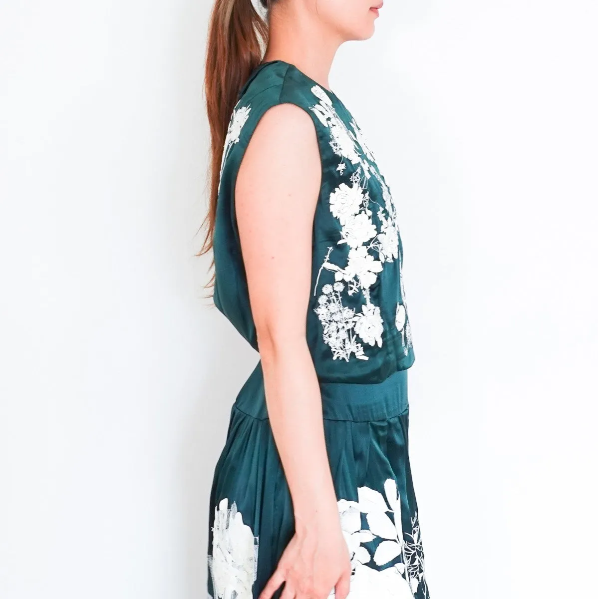 Green silk set RRP £2k