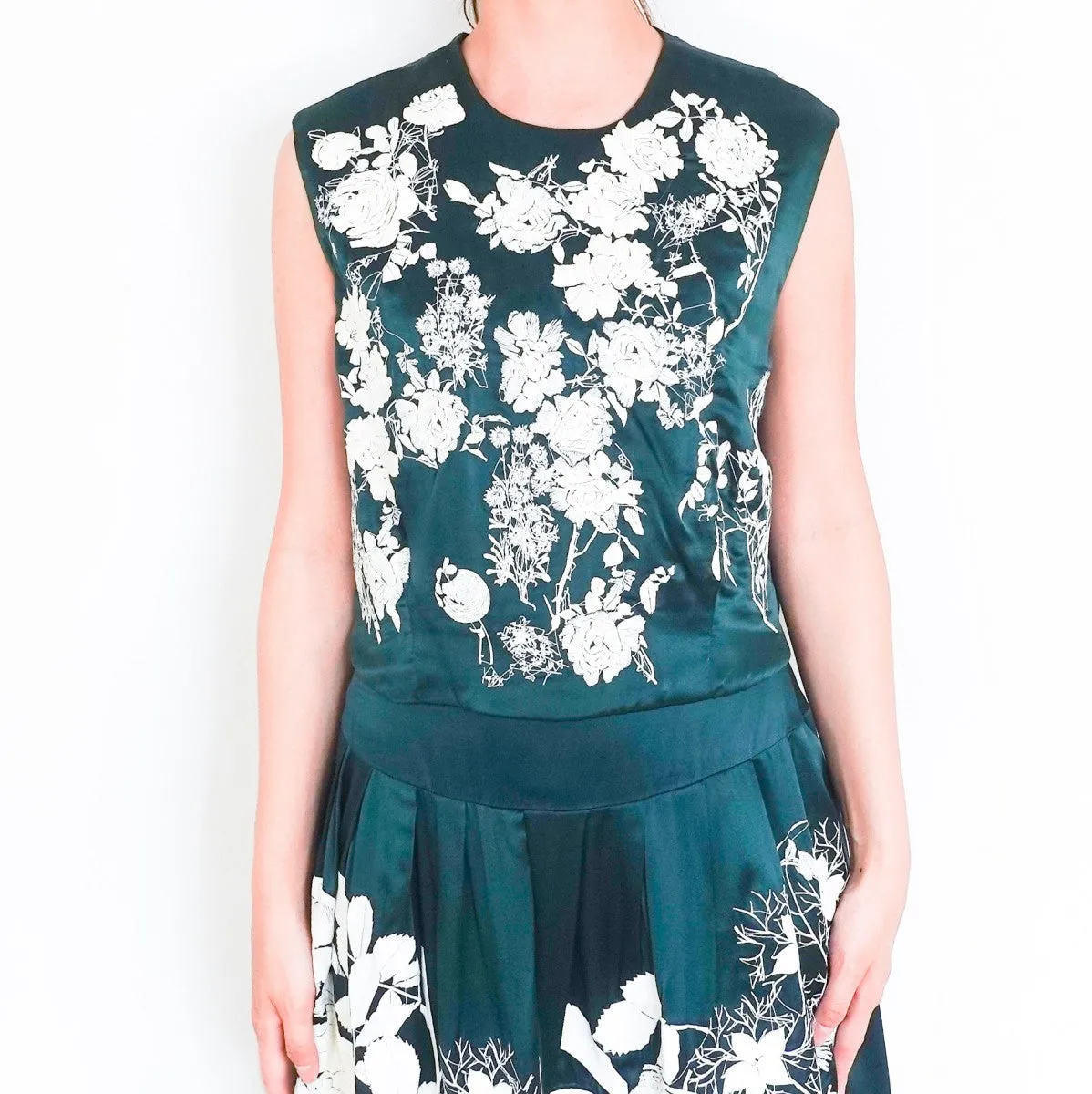 Green silk set RRP £2k