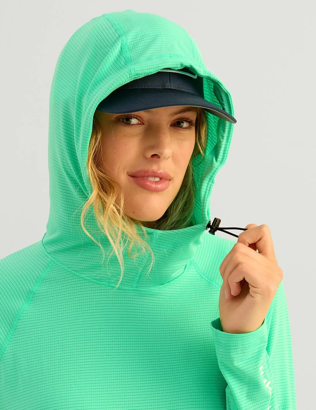 HUK Women's A1a Hoodie Lightweight Hooded Fishing Shirt, Sun Protection, Breathable, Quick-Dry Performance