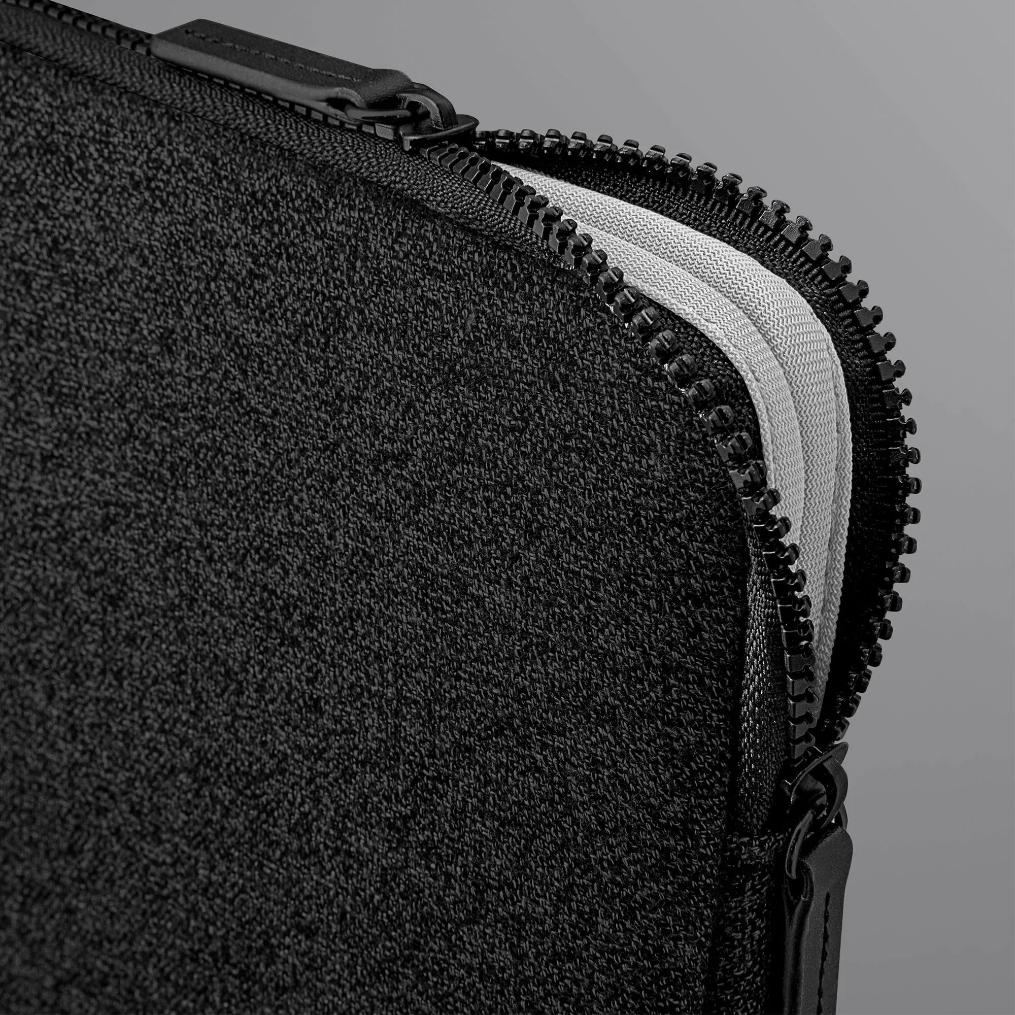 INFLIGHT Protective Sleeve for 14-inch Laptop