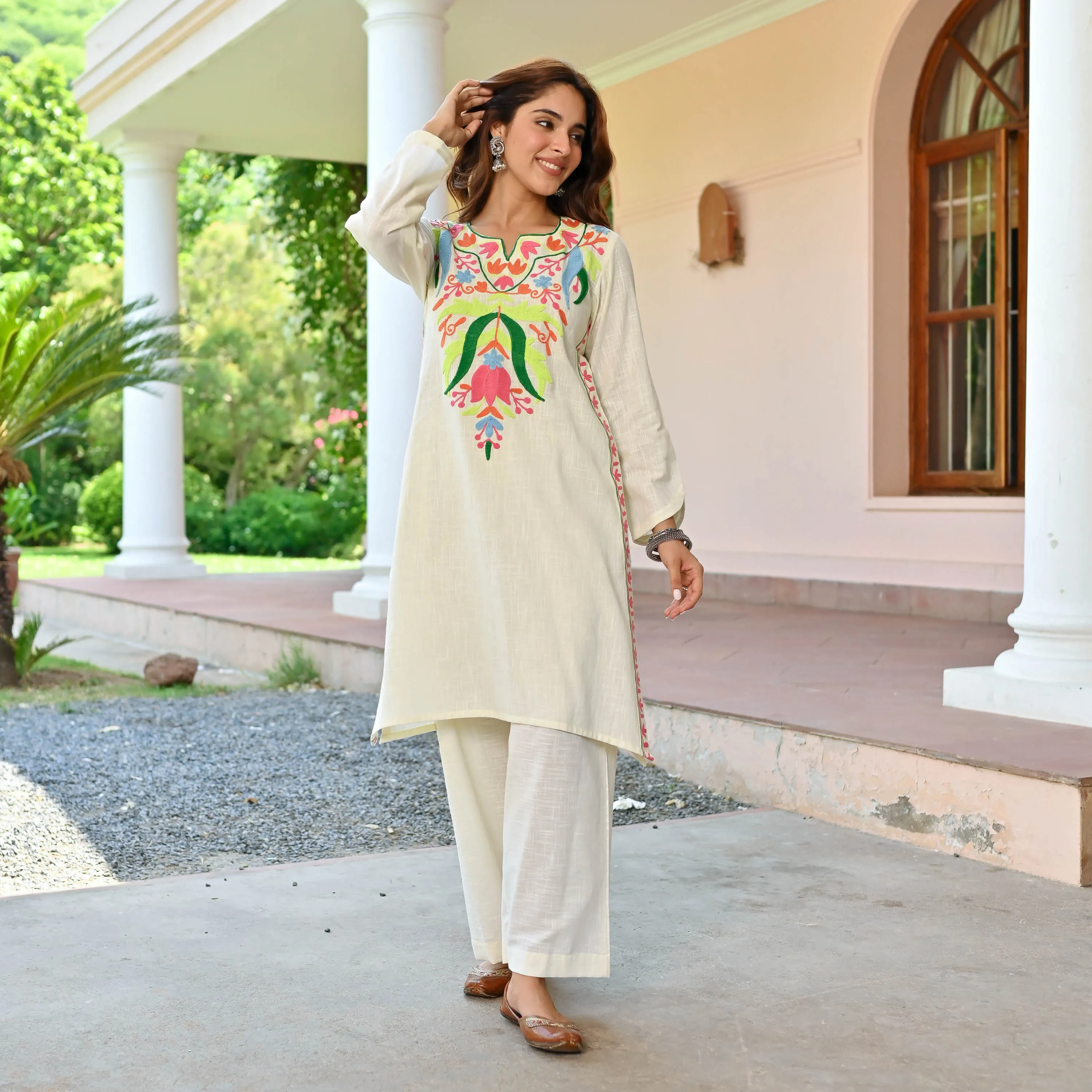 Lotus Aari Work Kurta Pants