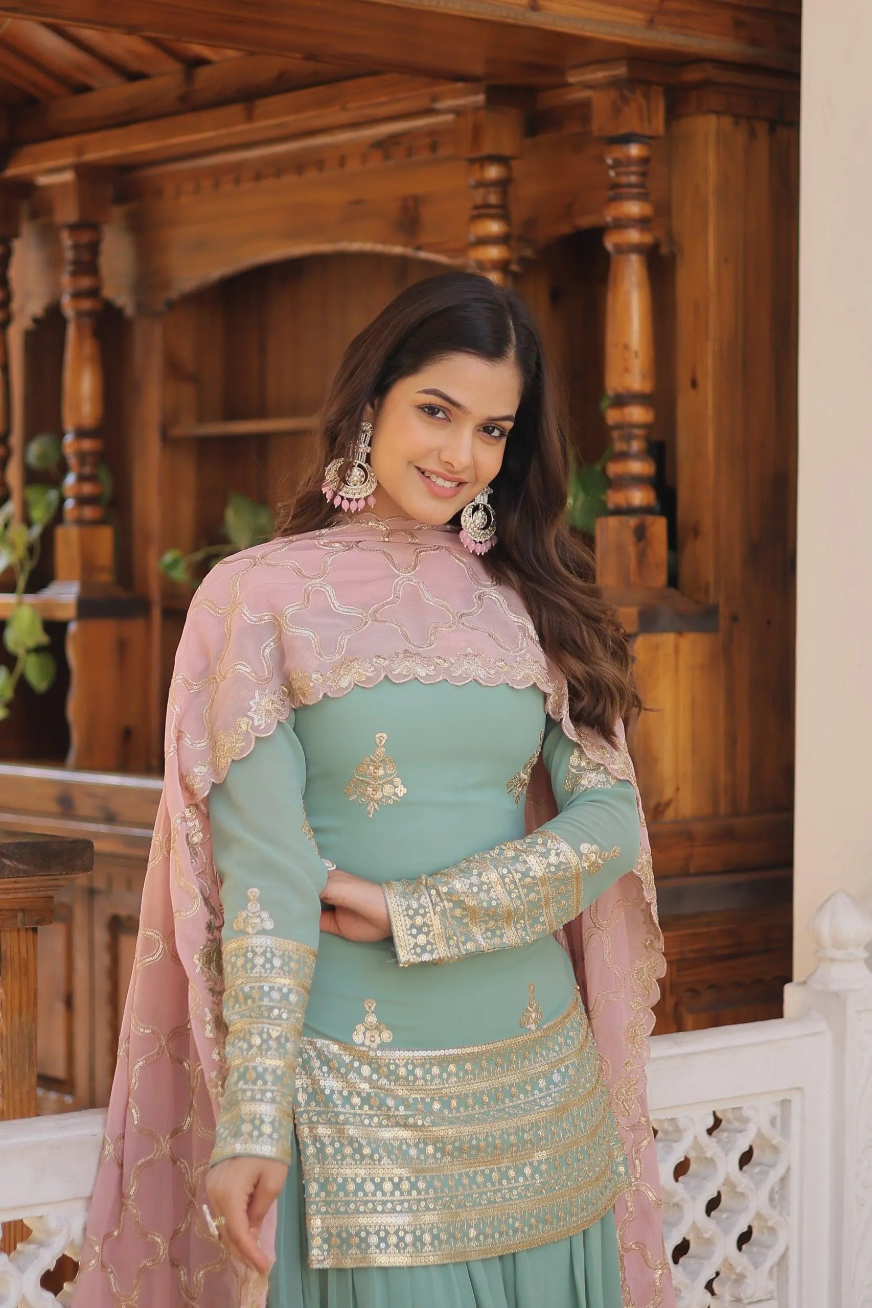 Pastel Green Royal Elegance PallazoSuit 💕💃🏻 3 Pc Set