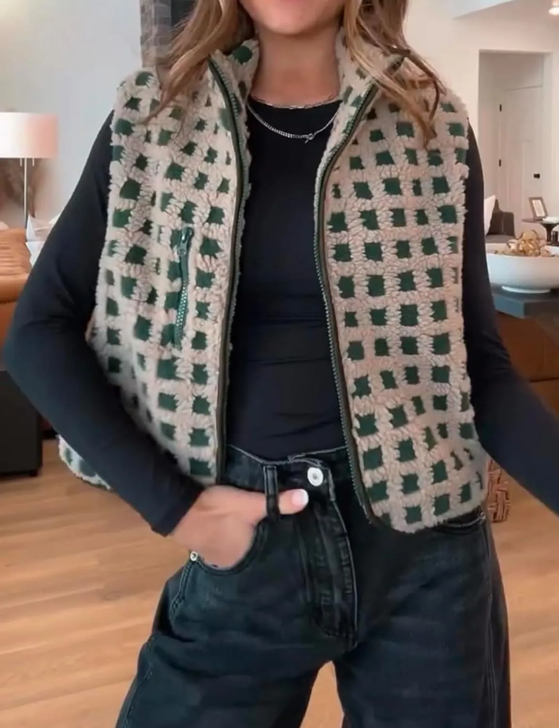 Womens Sleeveless Checkered Sherpa Vest with Pocket Zip Up Fleece Crochet Collar for Style Comfort